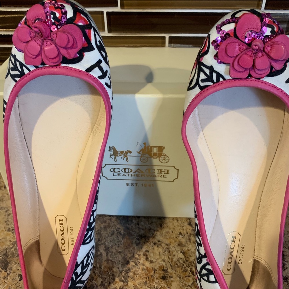 Coach Adessa Poppy Slip On Ballet Flats Size 6.0